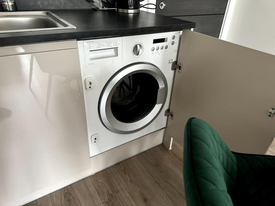 Luxury Oaks Suite, Free Private Parking, 2 Bed 2 Bathroom Apartment, Central Solihull Birmingham Exteriér fotografie