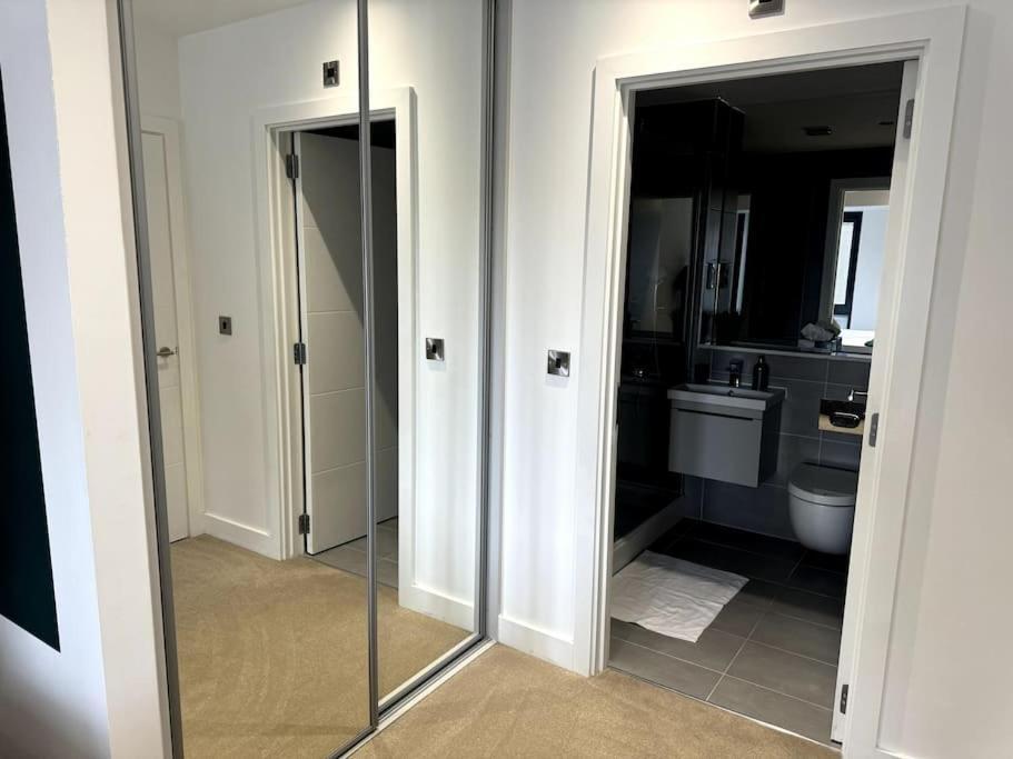 Luxury Oaks Suite, Free Private Parking, 2 Bed 2 Bathroom Apartment, Central Solihull Birmingham Exteriér fotografie